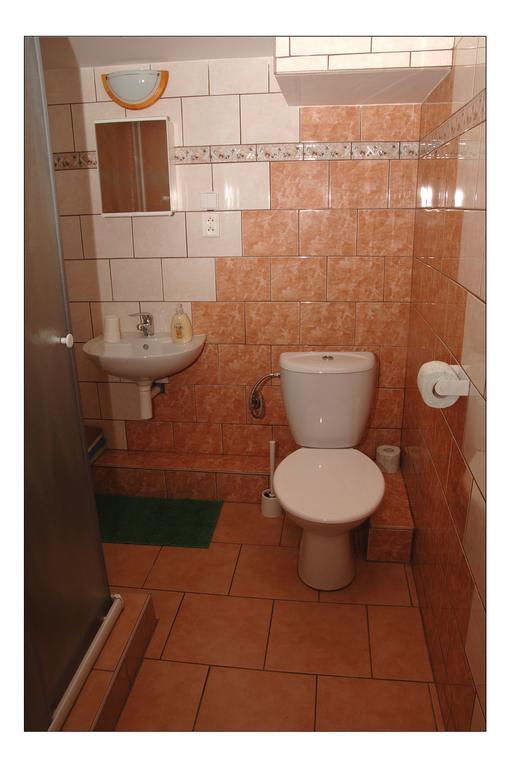 Čtyřlůžkový pokoj s vlastní koupelnou